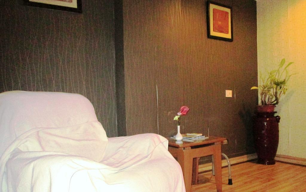 Indismart Hotel Калькутта Экстерьер фото