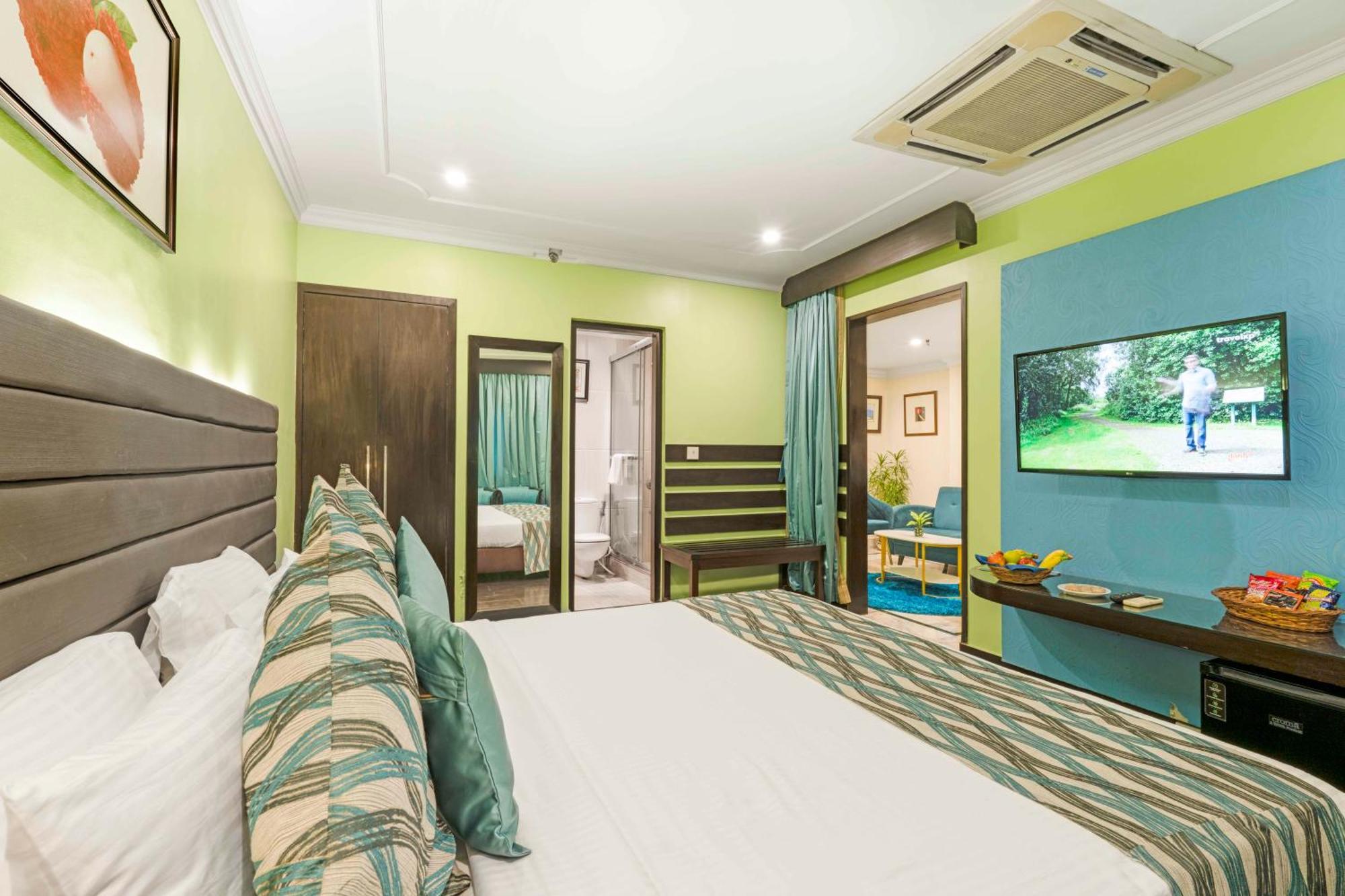 Indismart Hotel Калькутта Экстерьер фото