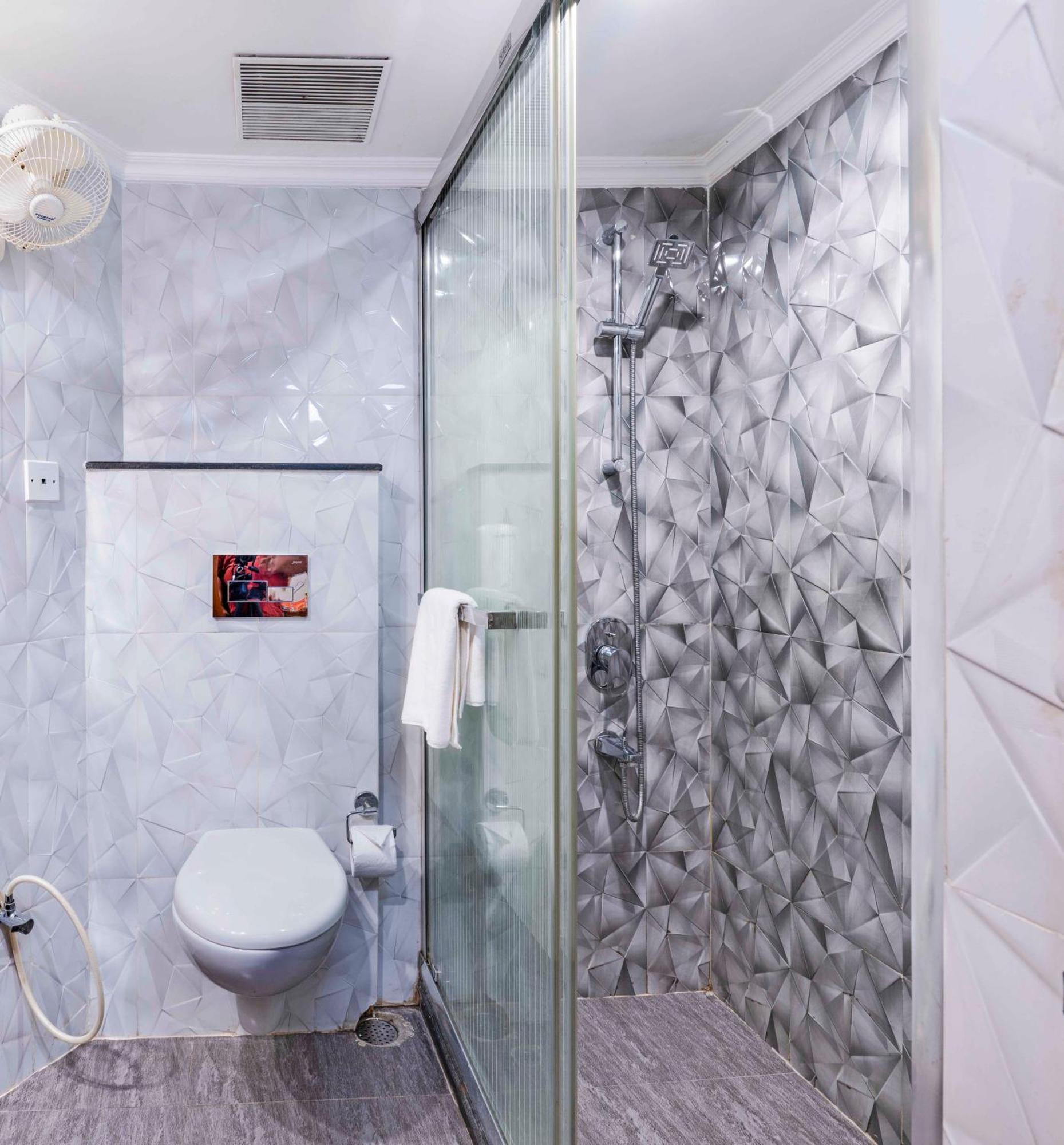 Indismart Hotel Калькутта Экстерьер фото